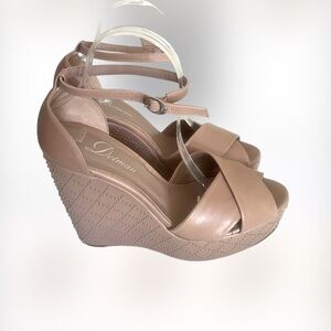 DELMAN taupe open toe studded leather platform wedge sandal size 10